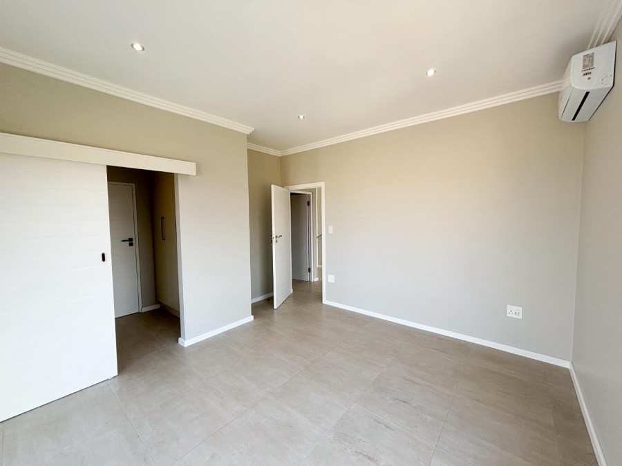 4 Bedroom Property for Sale in Kidds Beach Eastern Cape